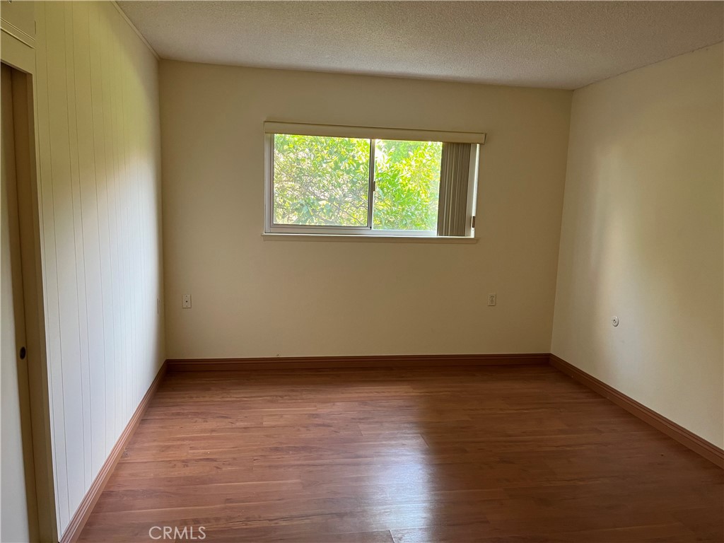 MLS #OC25267280 image #4