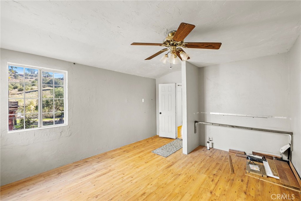 MLS #OC25267290 image #14