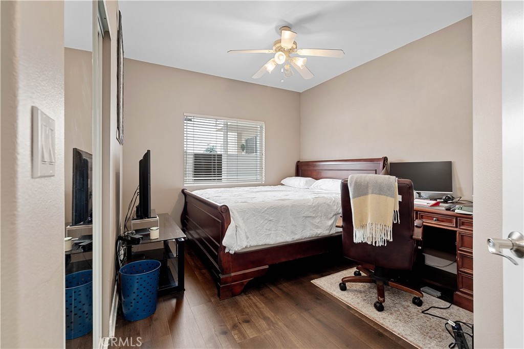 MLS #OC25267299 image #16