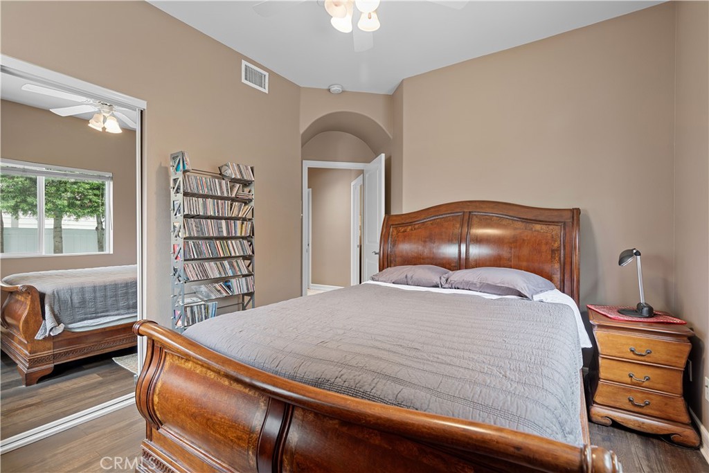 MLS #OC25267299 image #18