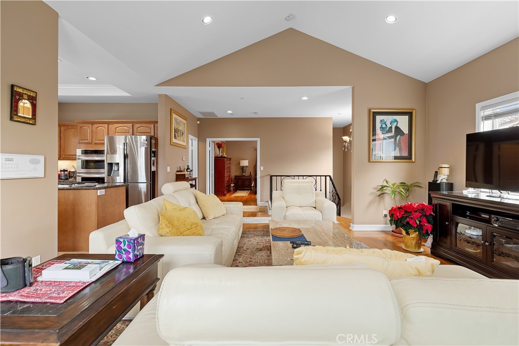 MLS #OC25267299 image #23