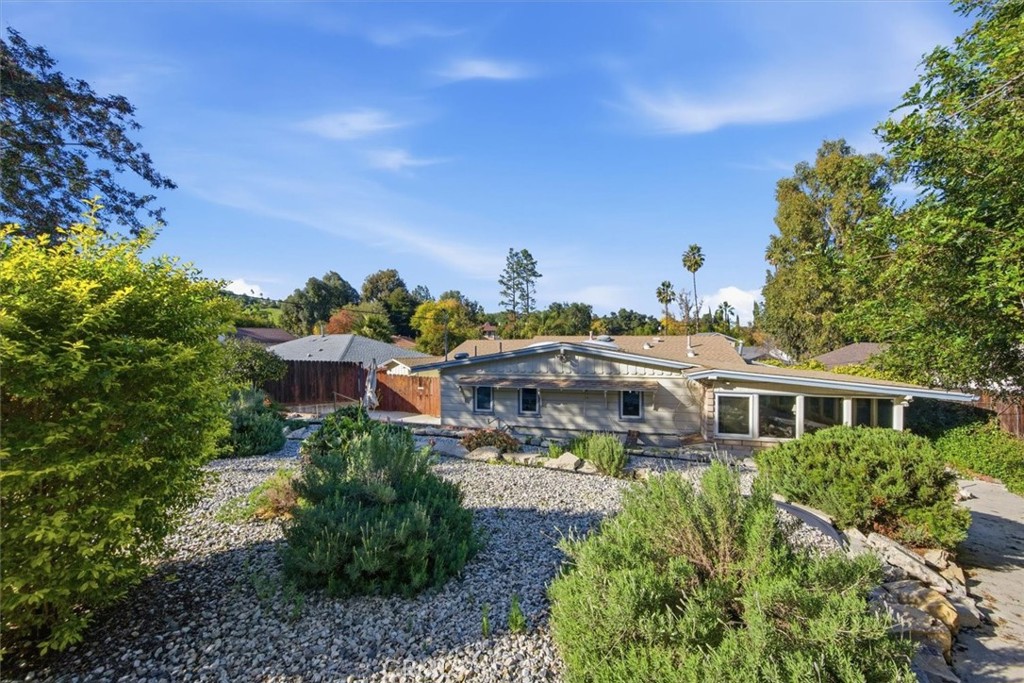 MLS #OC25267306 image #9