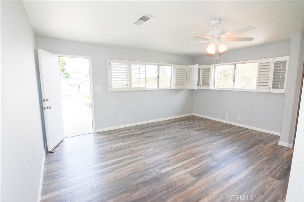 MLS #OC25267307 image #15