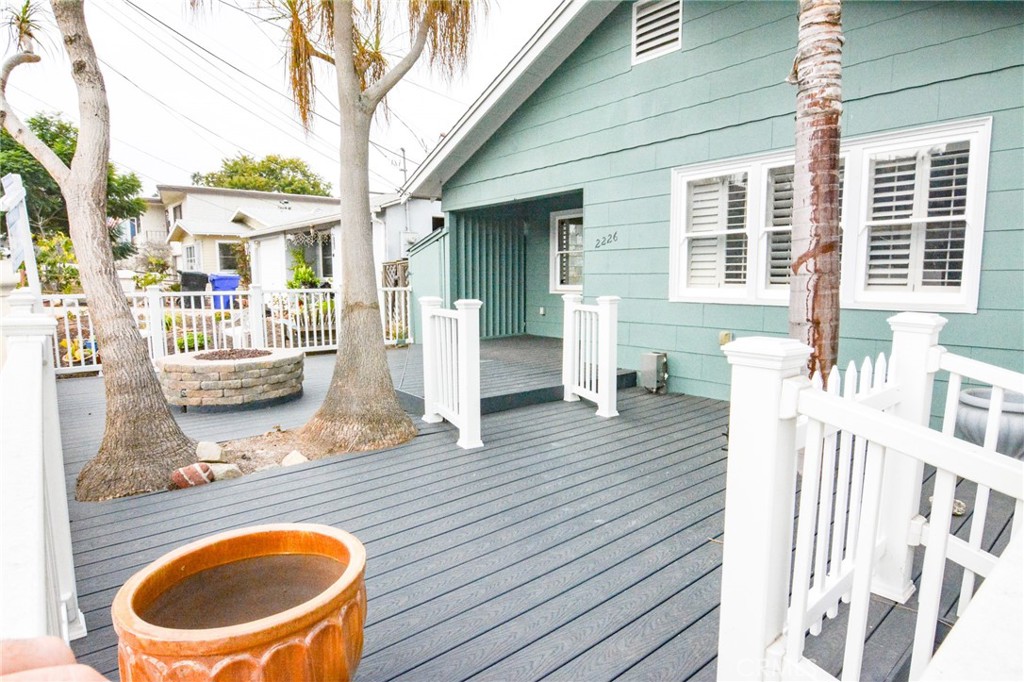 MLS #OC25267307 image #2