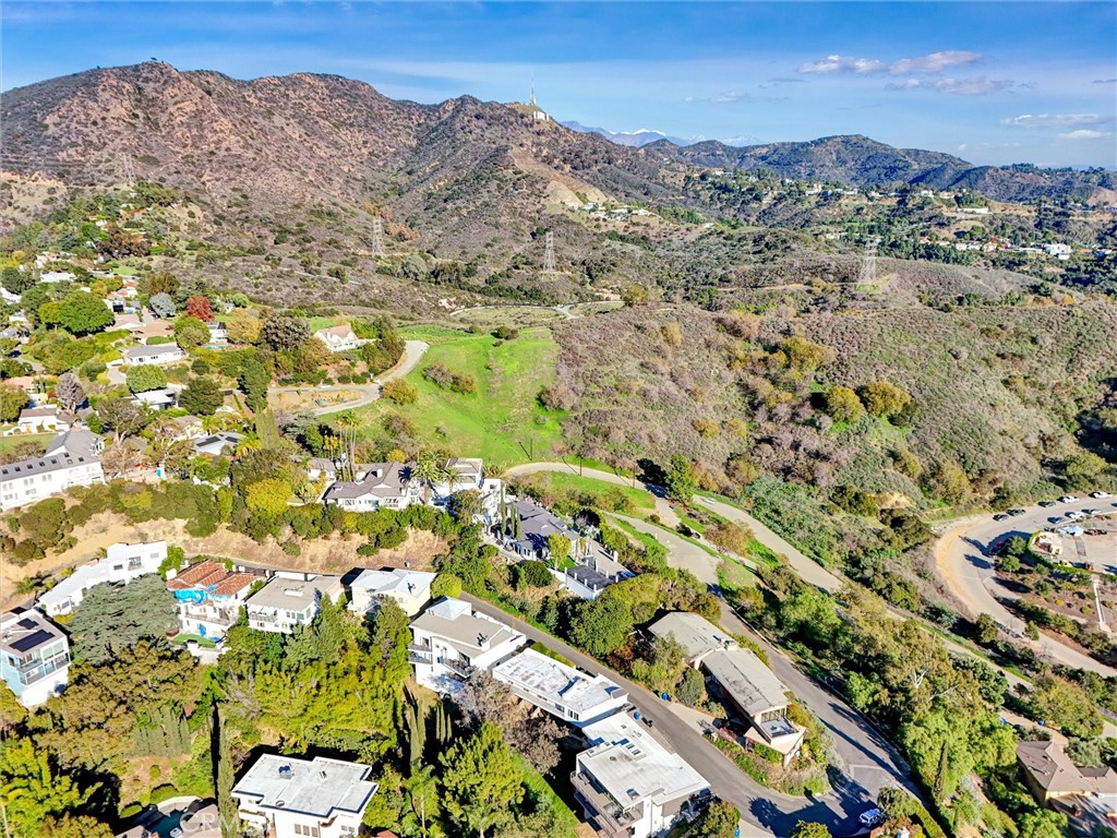 MLS #OC25267311 image #2