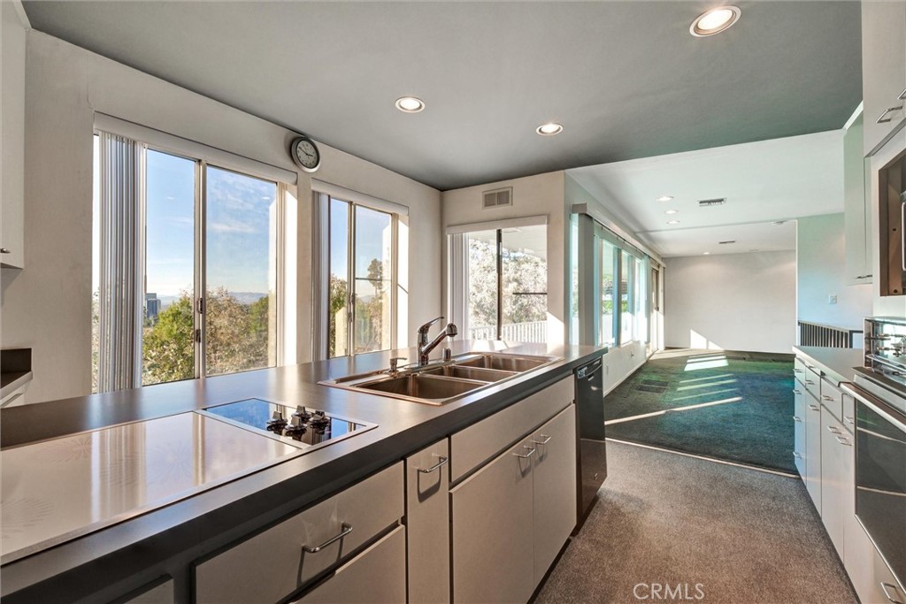 MLS #OC25267311 image #22