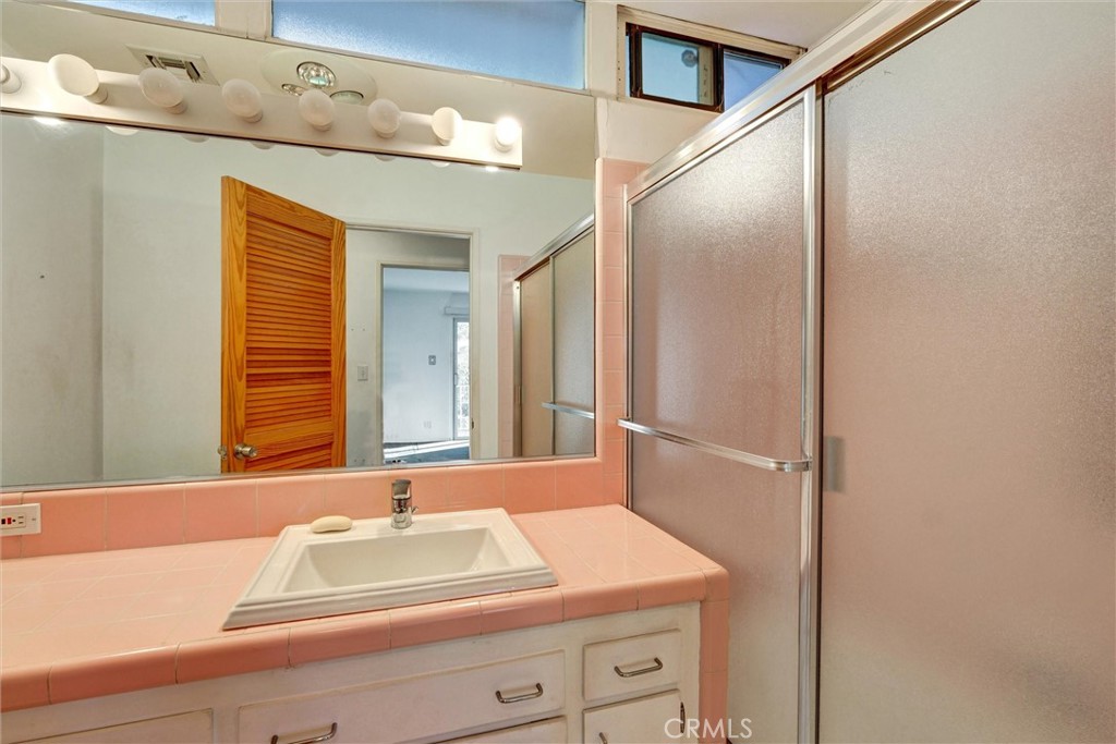 MLS #OC25267311 image #24