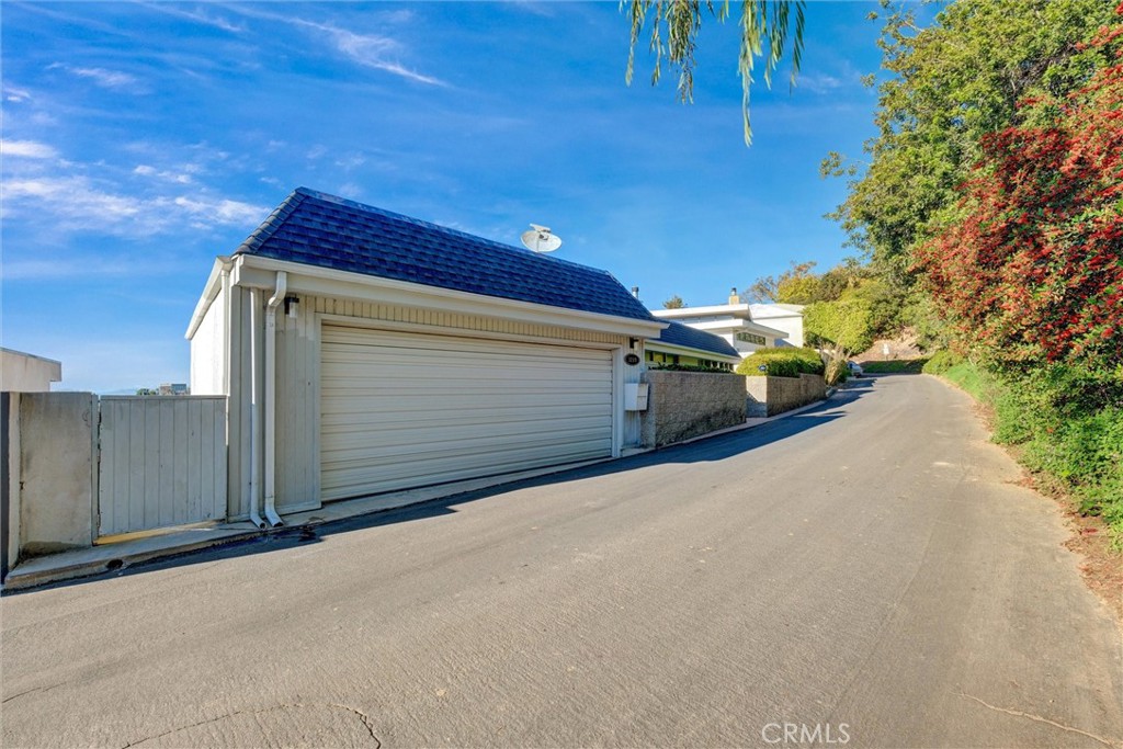 MLS #OC25267311 image #5