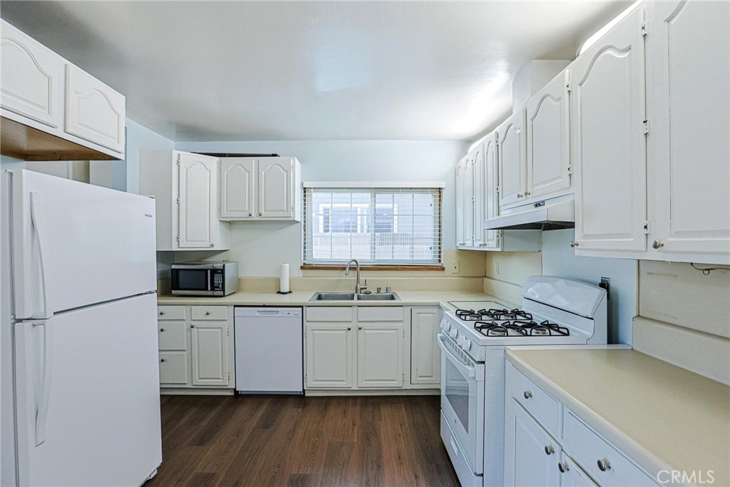 MLS #OC25267394 image #18