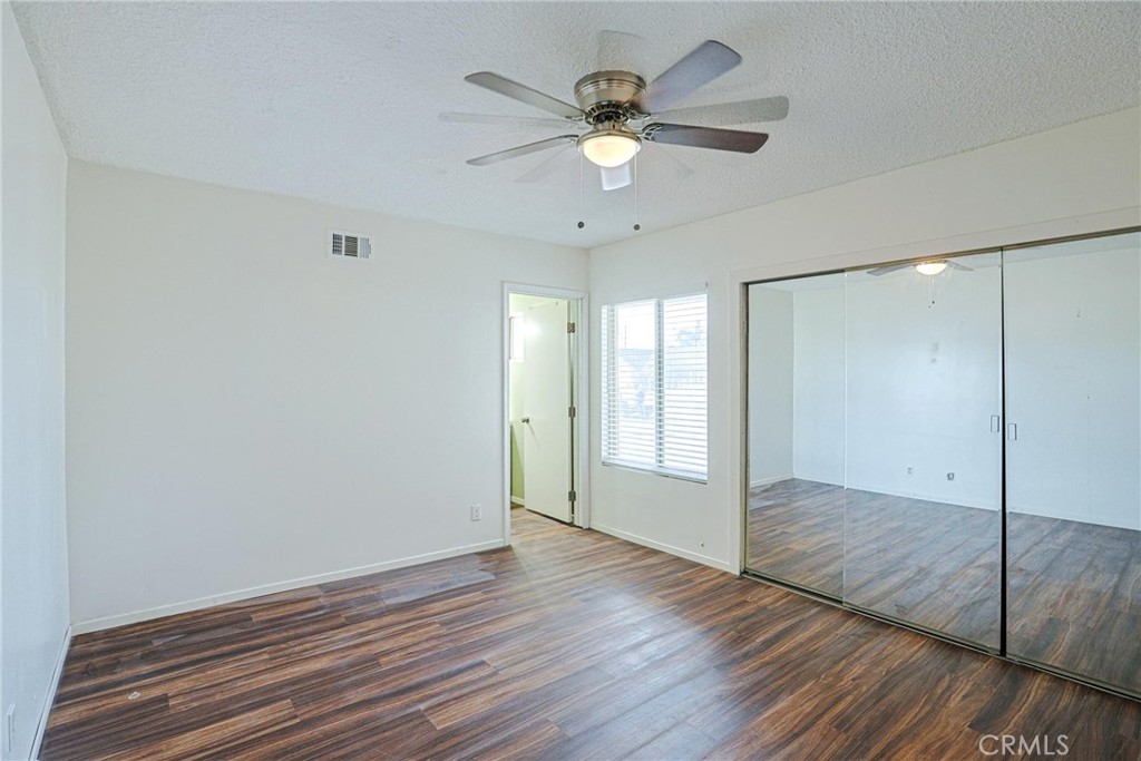 MLS #OC25267394 image #28