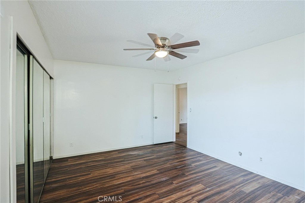 MLS #OC25267394 image #30