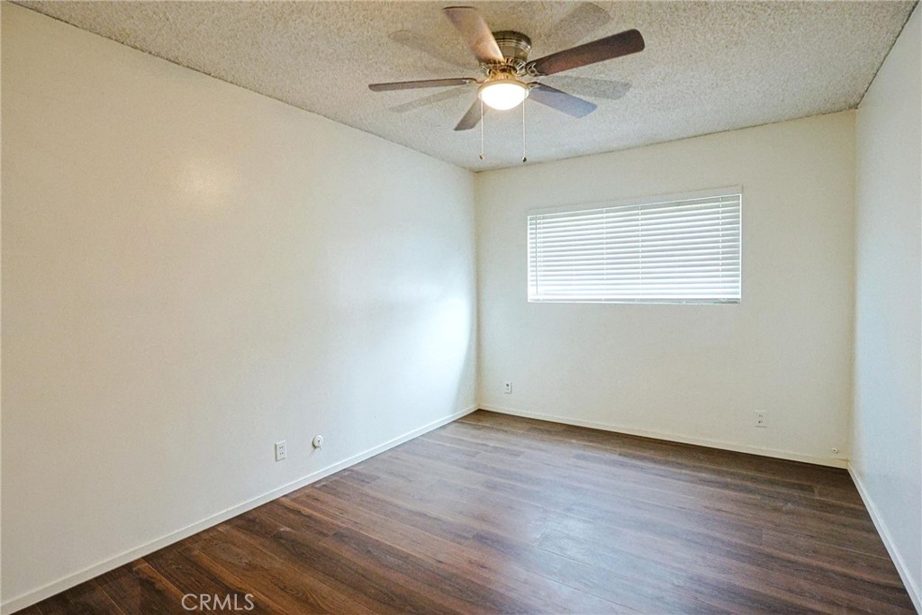 MLS #OC25267394 image #35