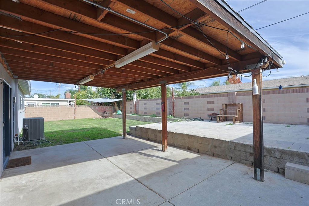 MLS #OC25267394 image #37