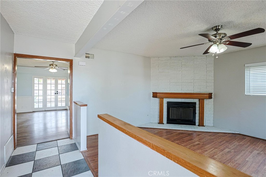 MLS #OC25267394 image #4