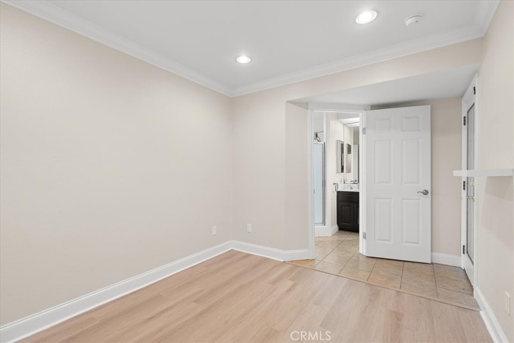 MLS #OC25267395 image #11