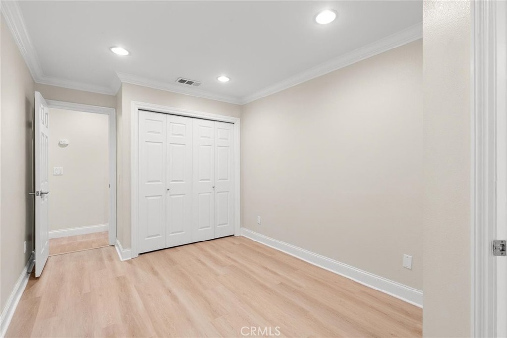 MLS #OC25267395 image #12