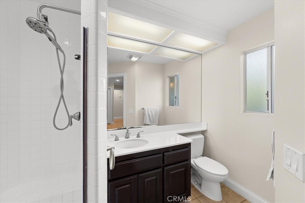 MLS #OC25267395 image #13