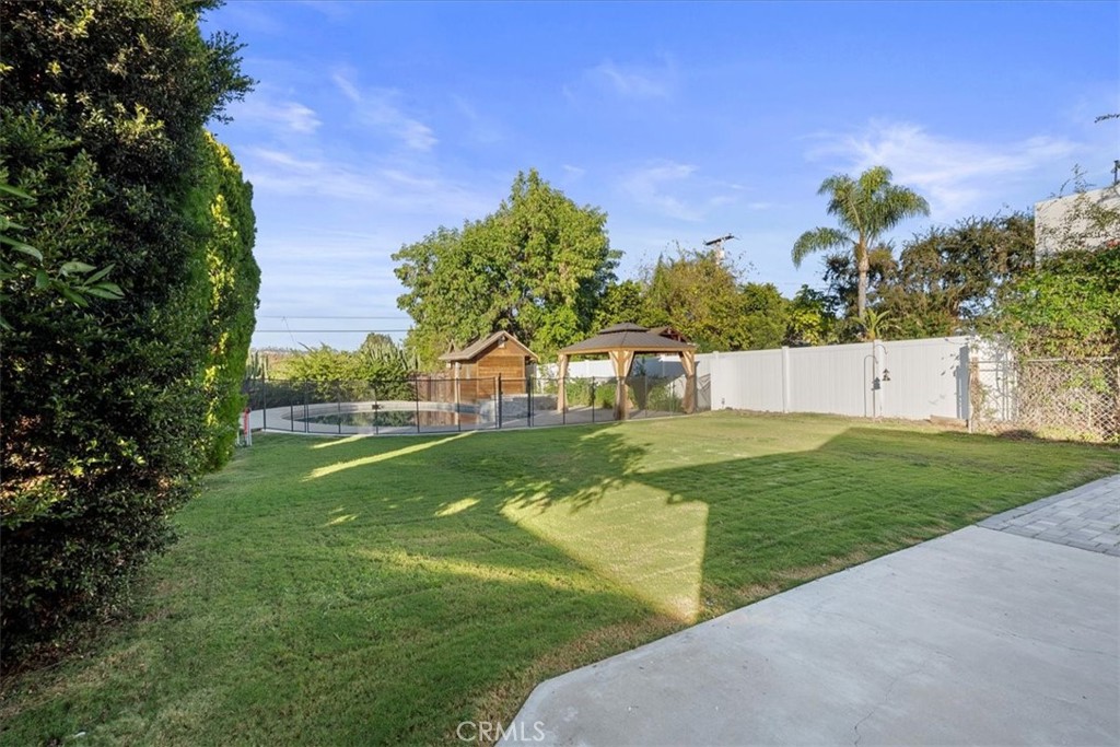 MLS #OC25267395 image #22