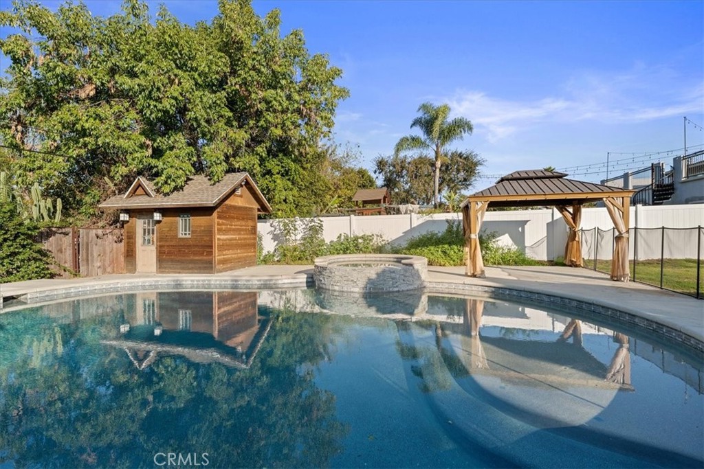 MLS #OC25267395 image #24