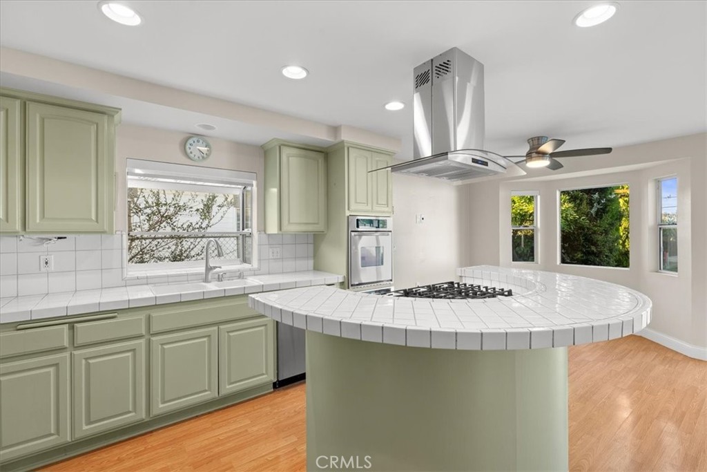 MLS #OC25267395 image #5