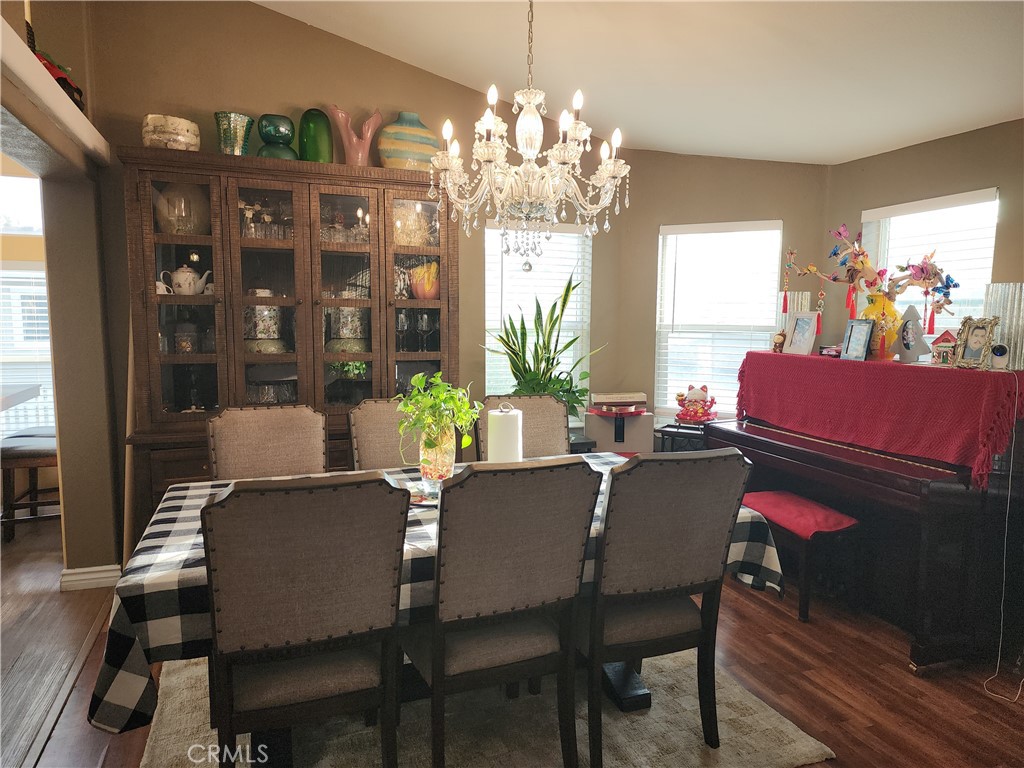 MLS #OC25267403 image #10