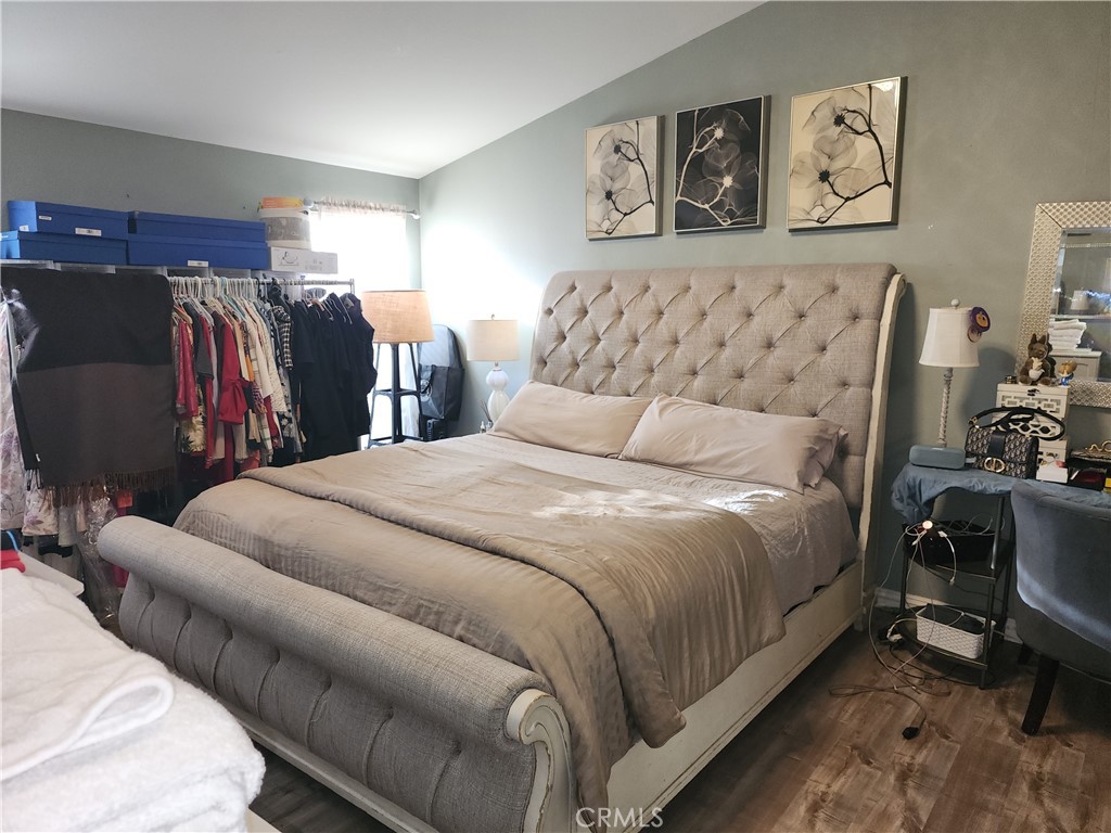 MLS #OC25267403 image #24