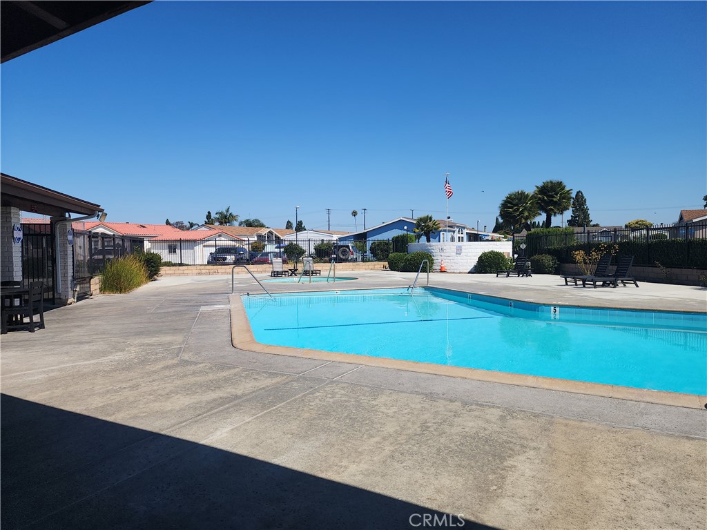 MLS #OC25267403 image #34