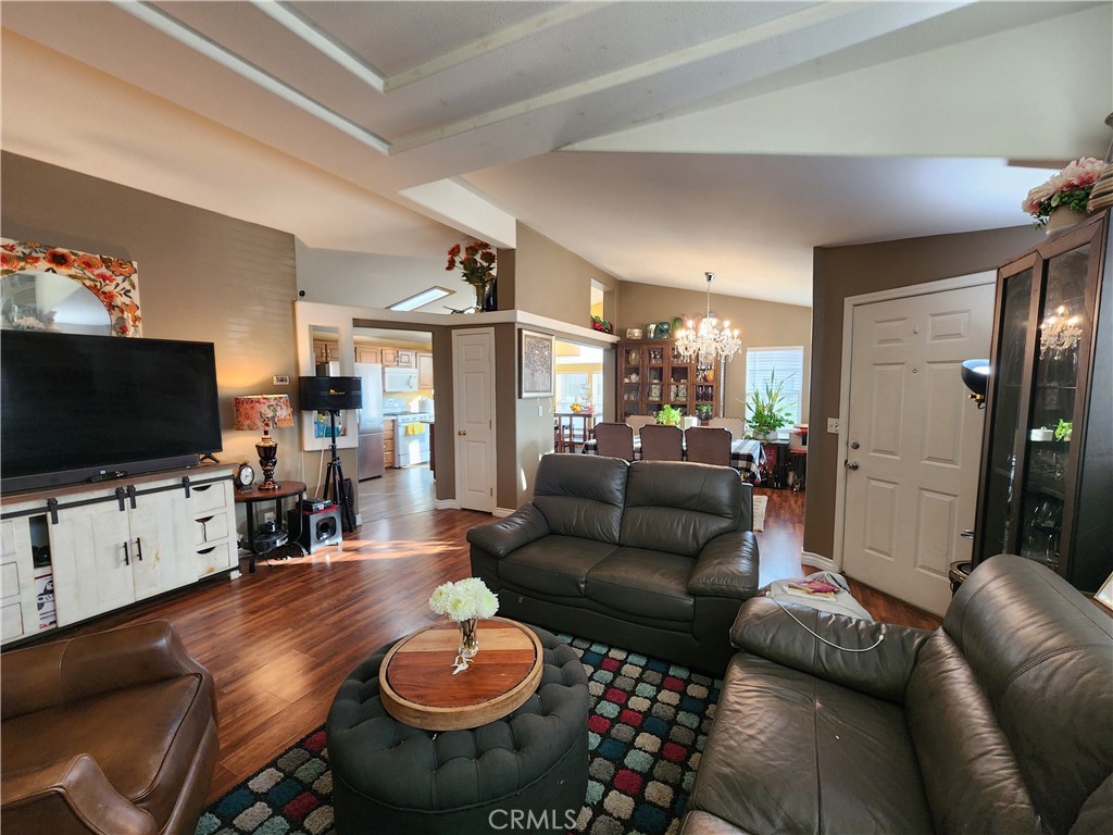 MLS #OC25267403 image #8