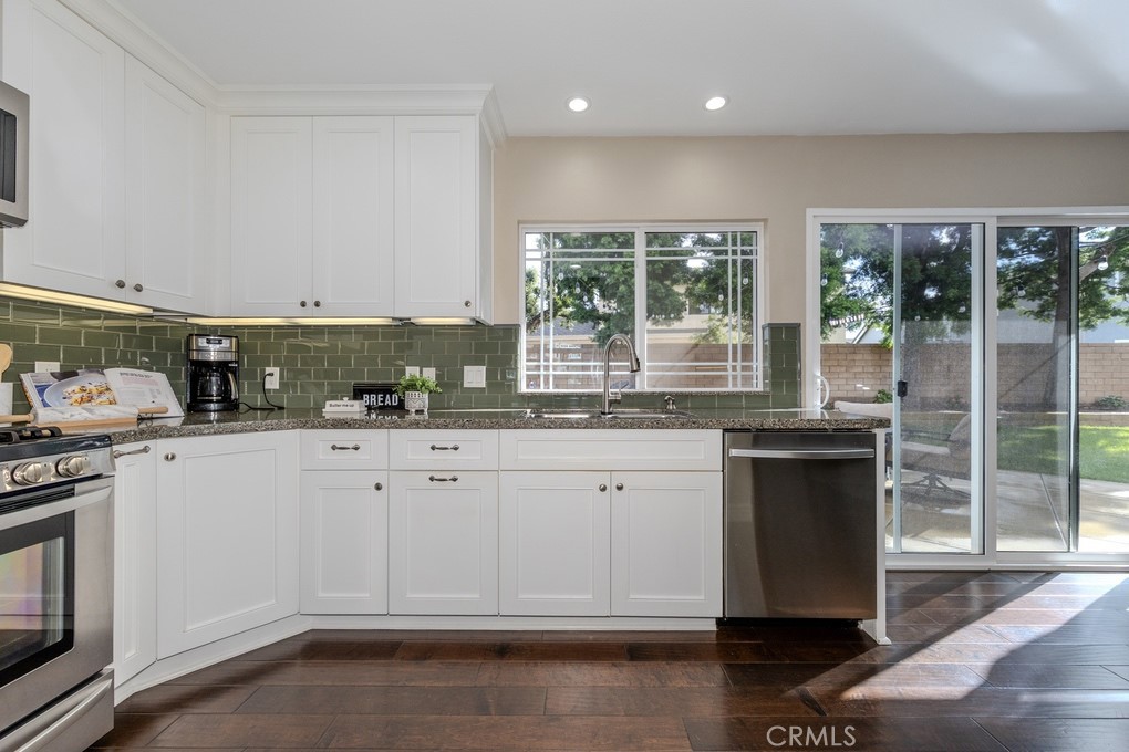 MLS #OC25267425 image #16