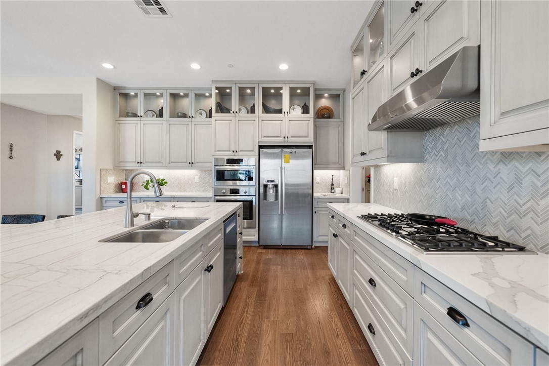 MLS #OC25267457 image #21