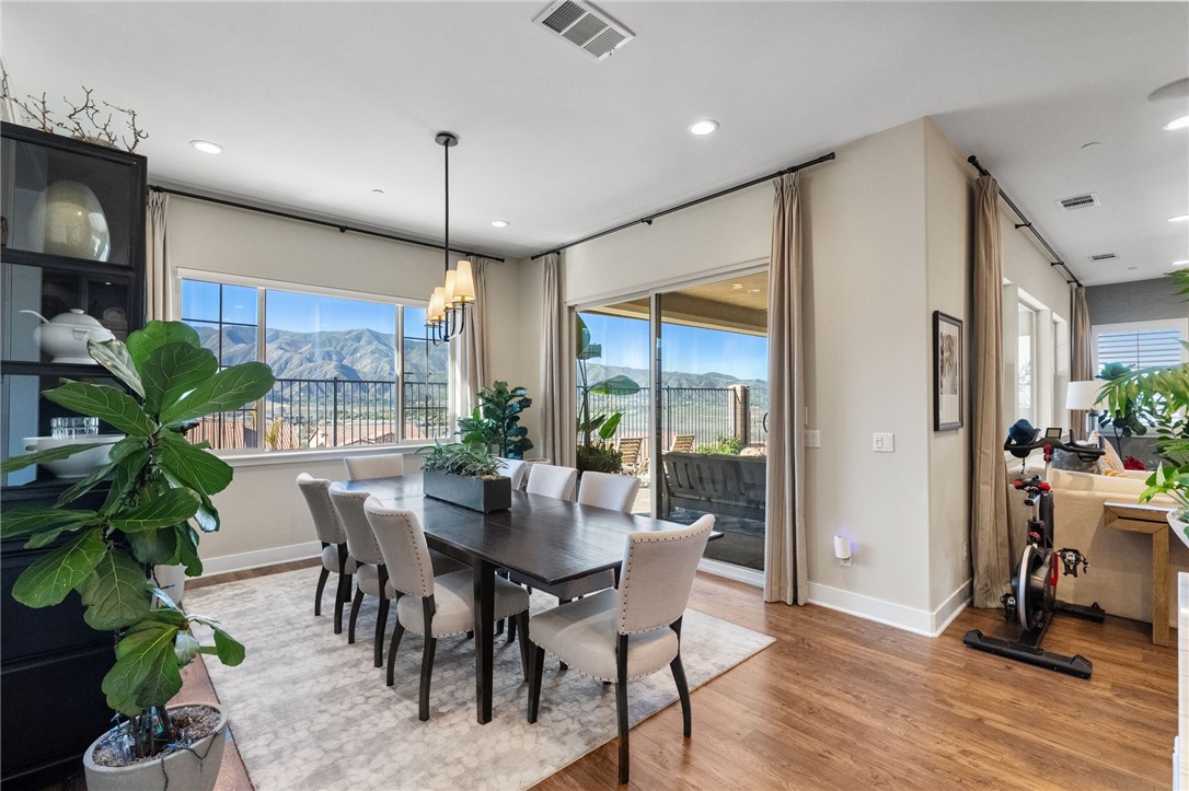 MLS #OC25267457 image #24