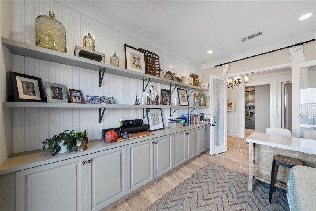 MLS #OC25267457 image #35