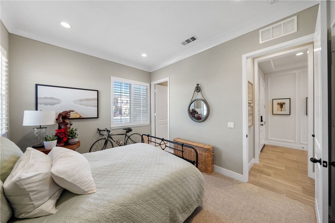 MLS #OC25267457 image #37