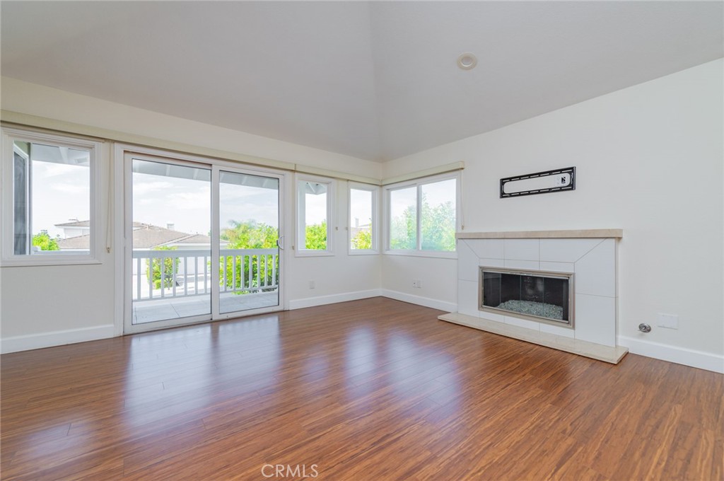 MLS #OC25267474 image #11