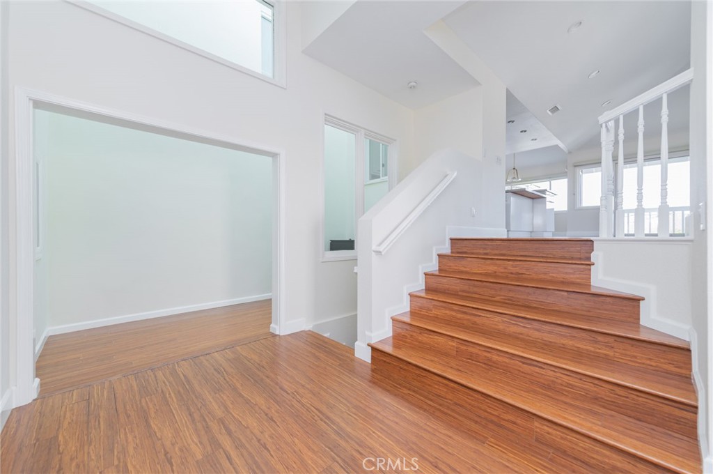 MLS #OC25267474 image #7