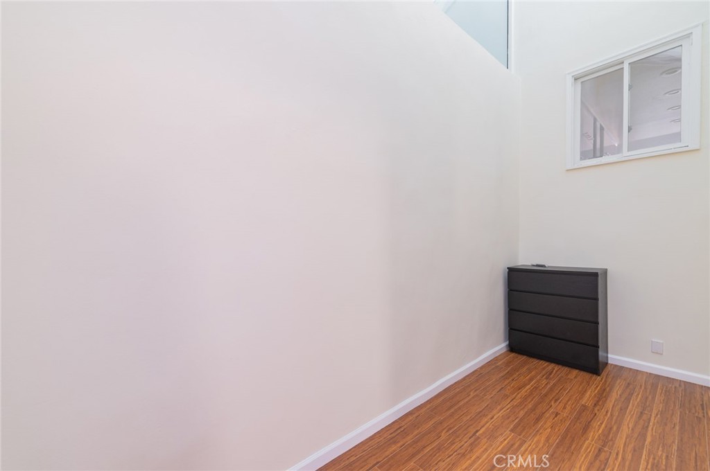 MLS #OC25267474 image #8