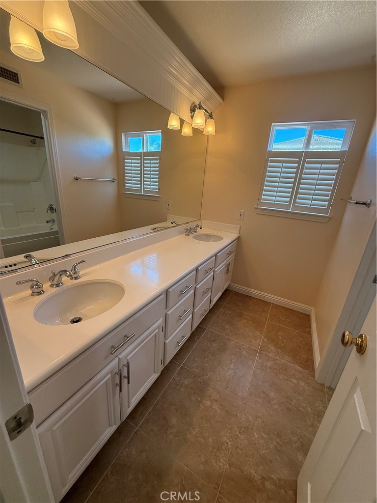 MLS #OC25267482 image #20