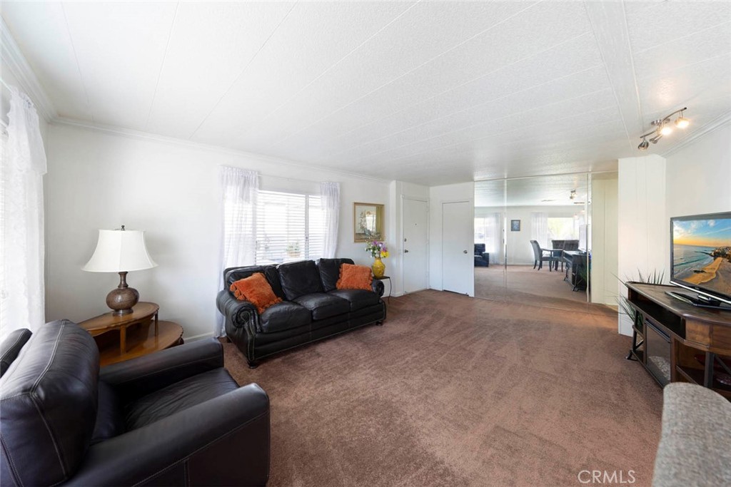 MLS #OC25267489 image #10