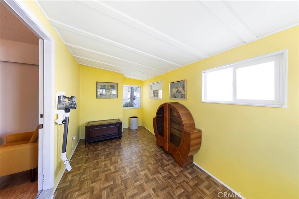 MLS #OC25267489 image #16