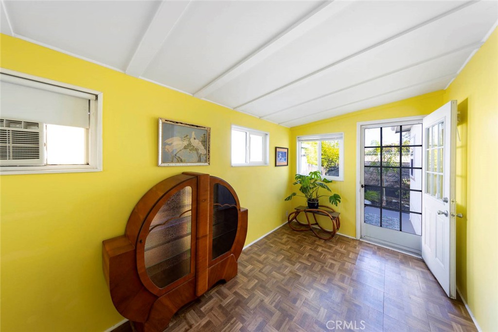 MLS #OC25267489 image #17