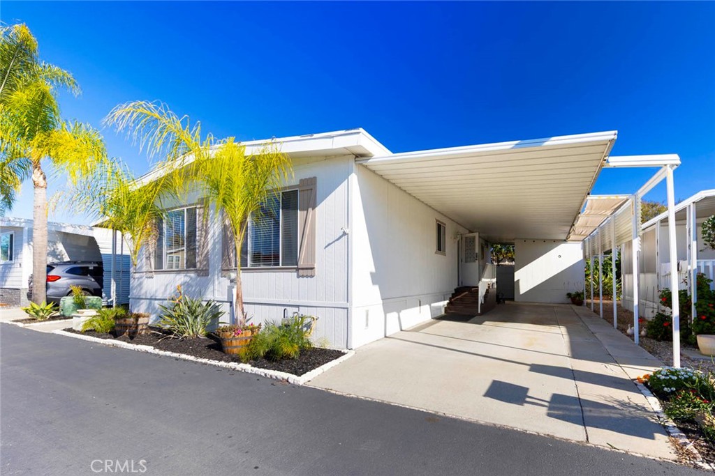 MLS #OC25267489 image #2