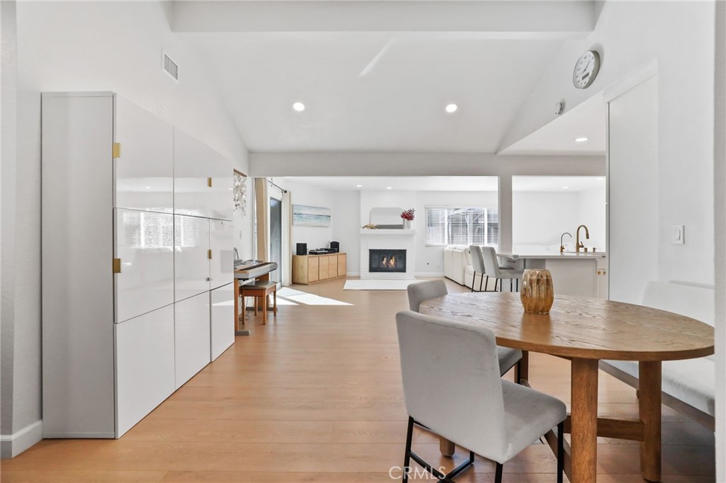 MLS #OC25267490 image #10