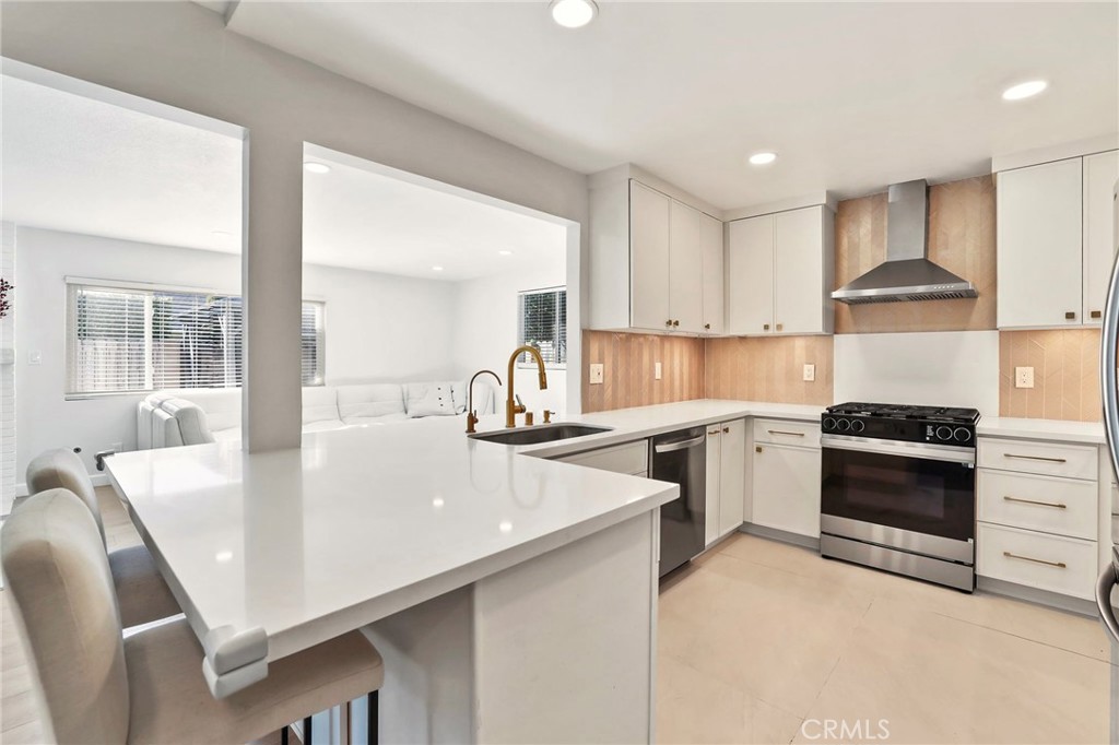 MLS #OC25267490 image #14