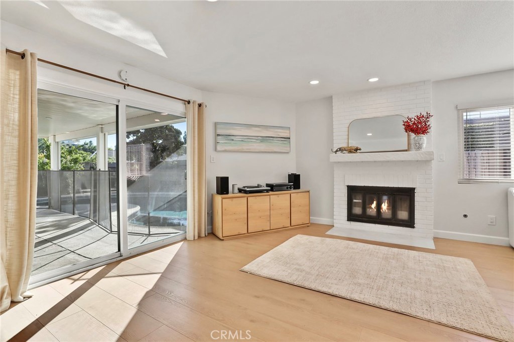 MLS #OC25267490 image #16