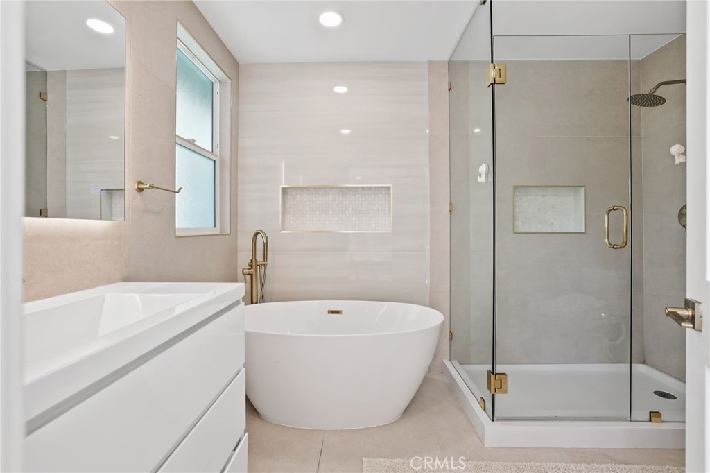 MLS #OC25267490 image #23