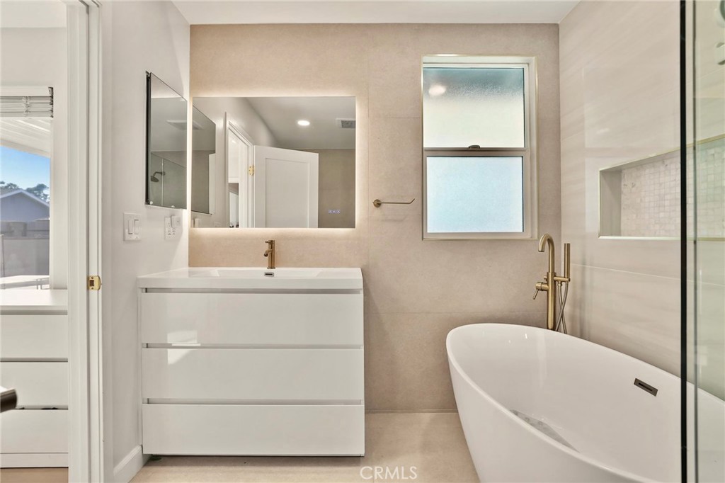 MLS #OC25267490 image #26