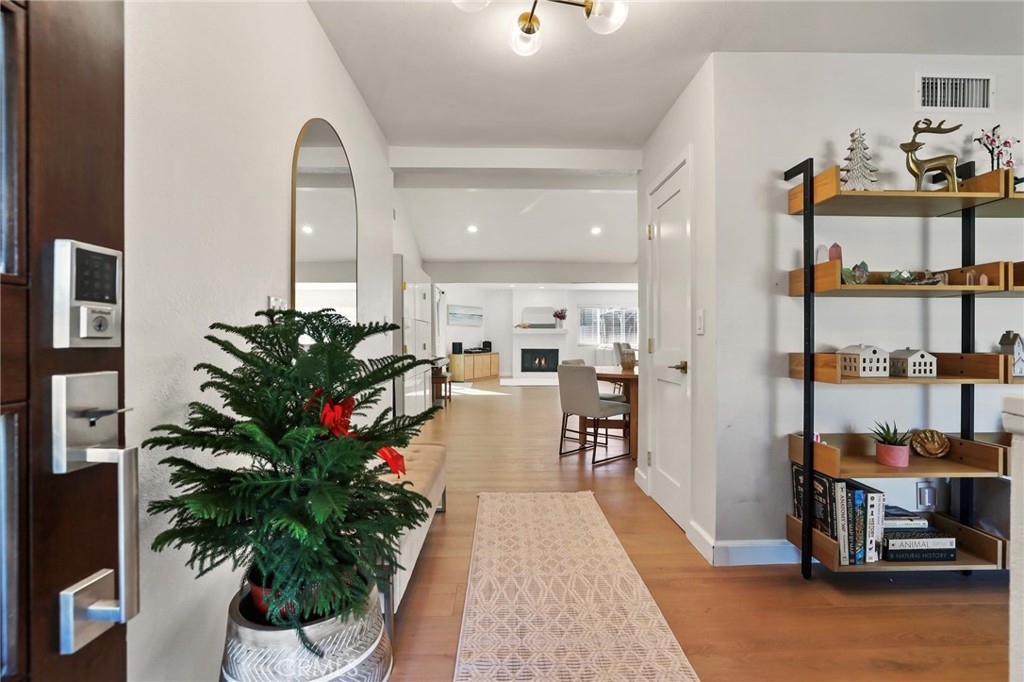 MLS #OC25267490 image #3