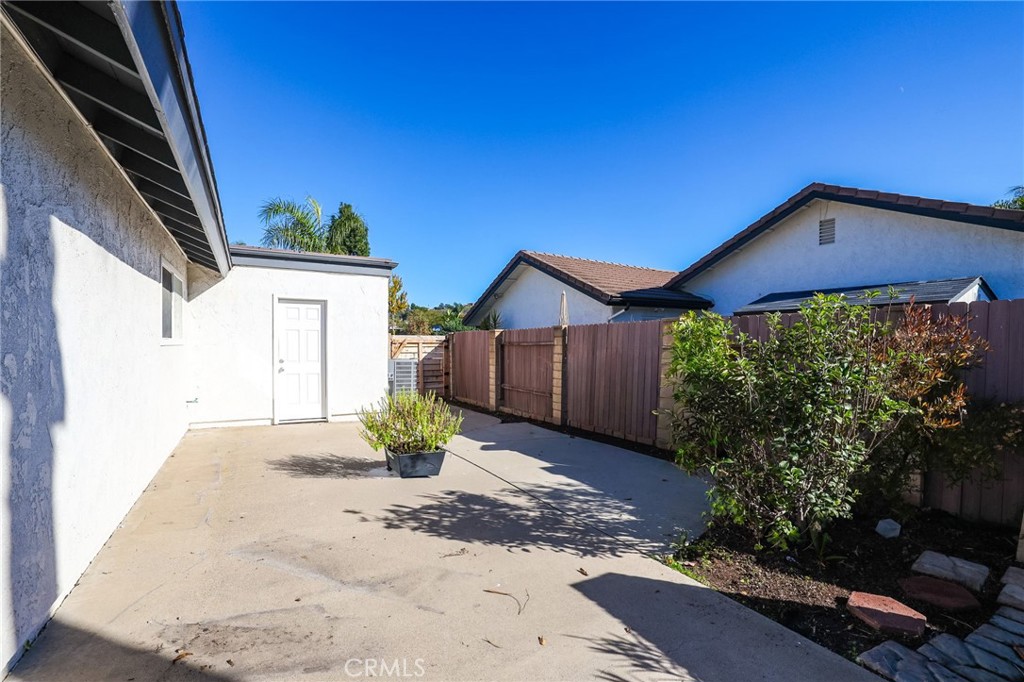 MLS #OC25267490 image #34