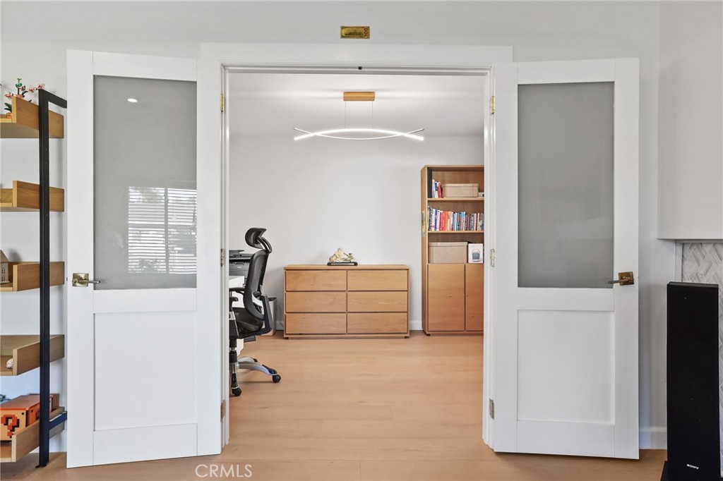 MLS #OC25267490 image #8