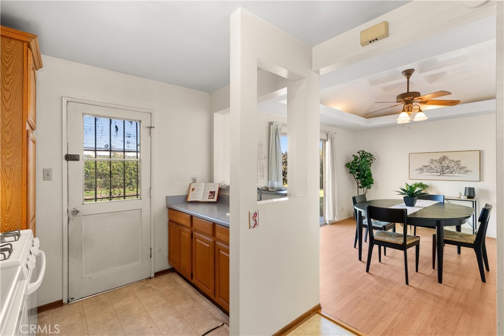 MLS #OC25267493 image #10